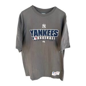 Majestic New York Yankees Baseball T Shirt Mens Large Gray MLB Authentic Tee
